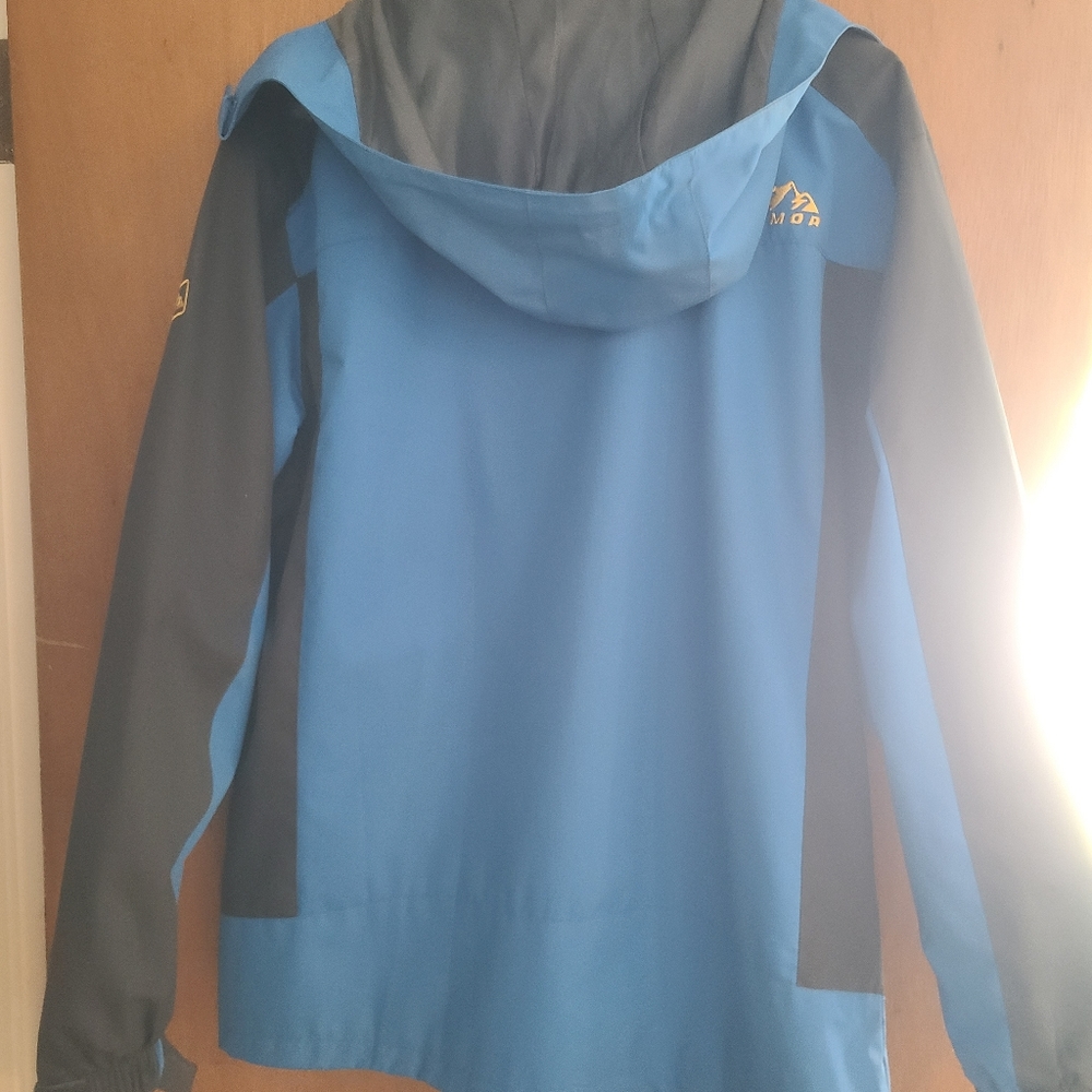 Winter Coat - image 2